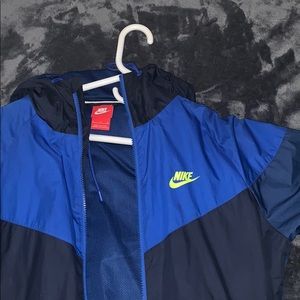 Nike windbreaker/ boys